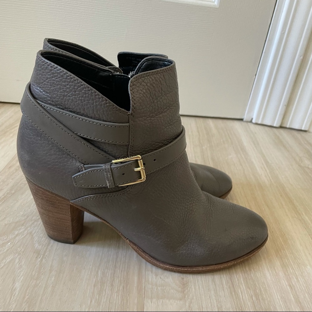 COLE HAAN: Grey booties